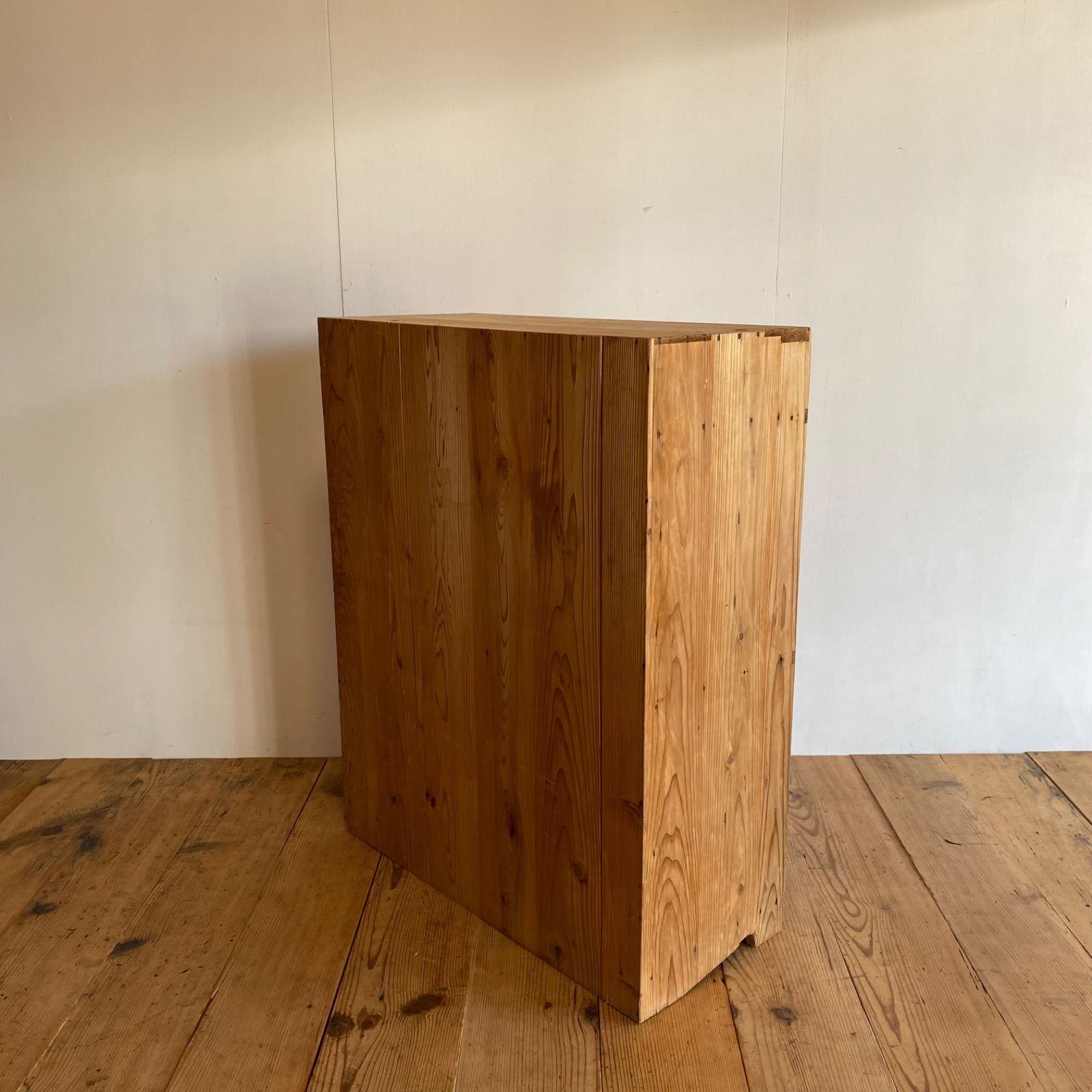 古家具 木製食器棚 水屋箪笥 引き出し ガラス戸 無垢材 収納棚 昭和