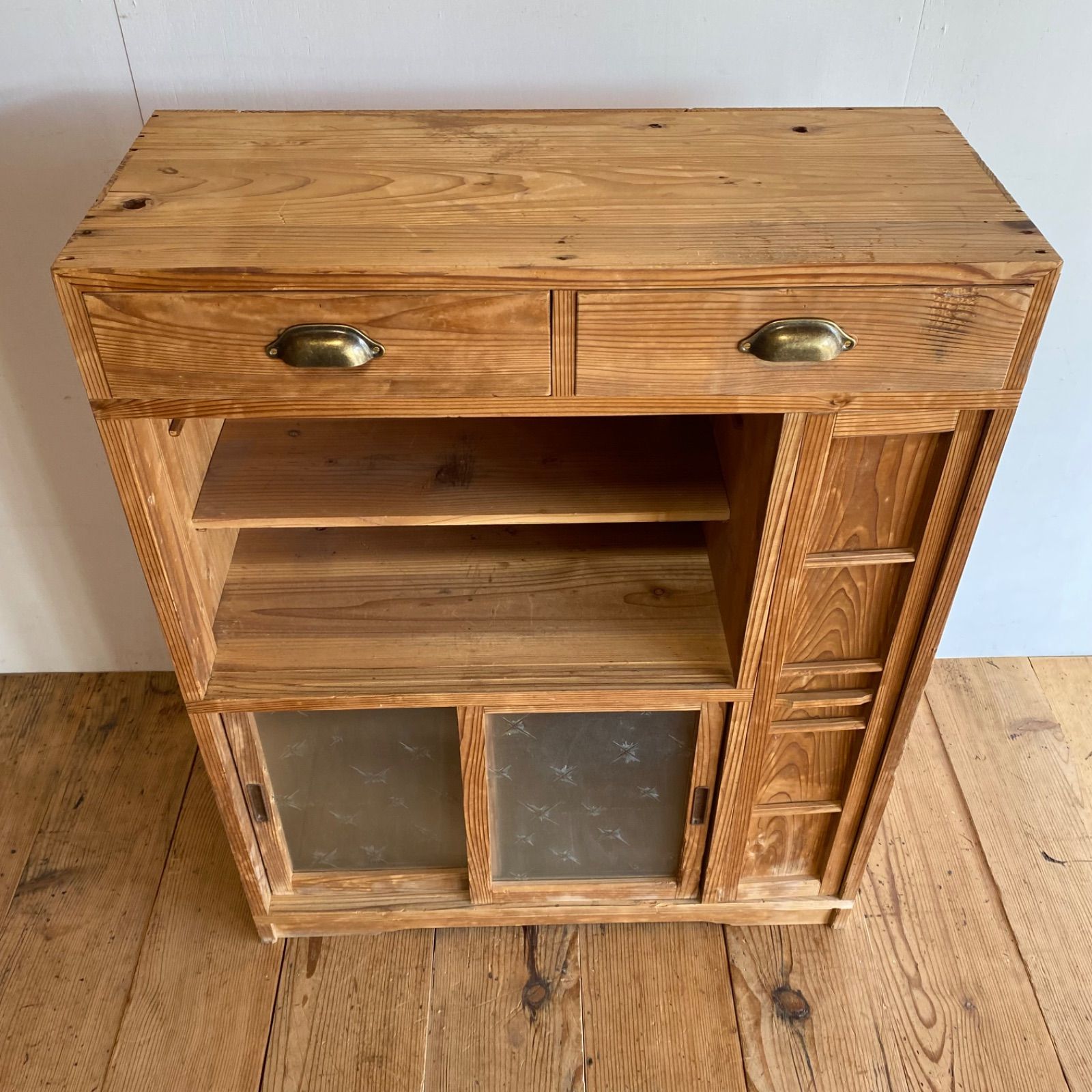 古家具 木製食器棚 水屋箪笥 引き出し ガラス戸 無垢材 収納棚 昭和