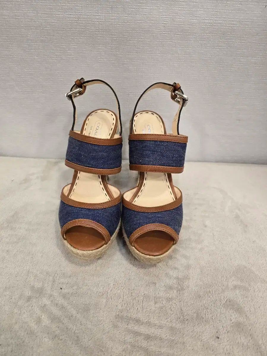 コーチ デニム ヒール サンダル 225