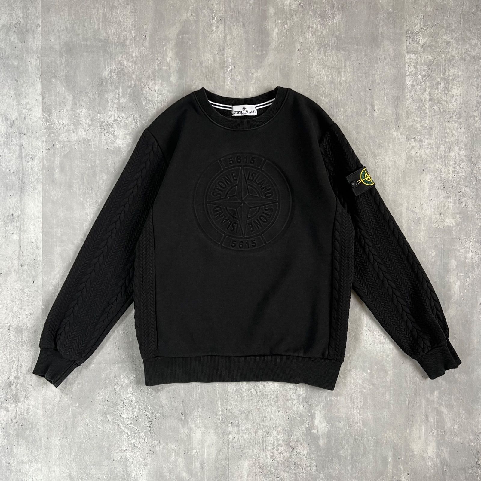 STONE ISLAND / ストーンアイランド エンボスロゴ クルーネック