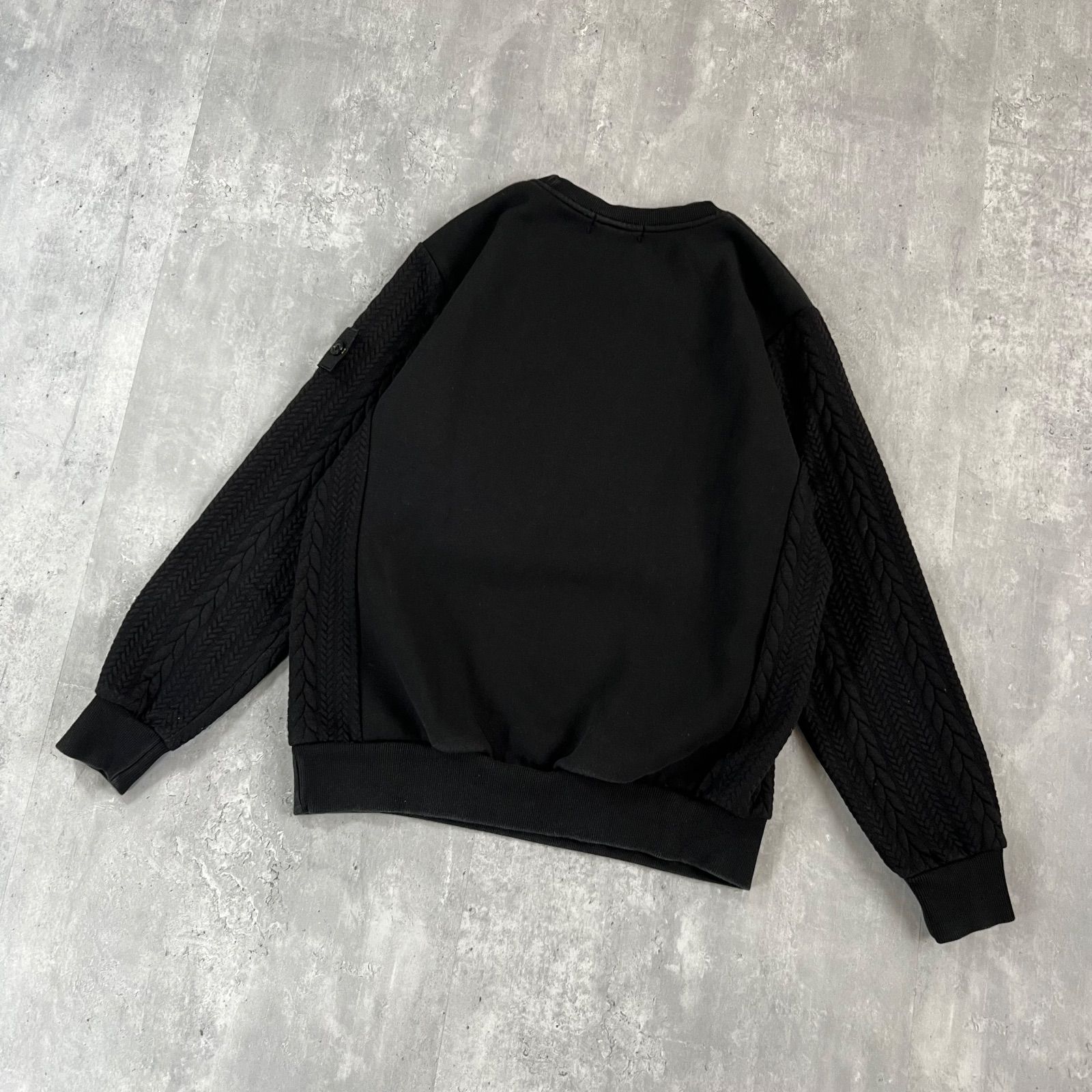 STONE ISLAND / ストーンアイランド エンボスロゴ クルーネック 