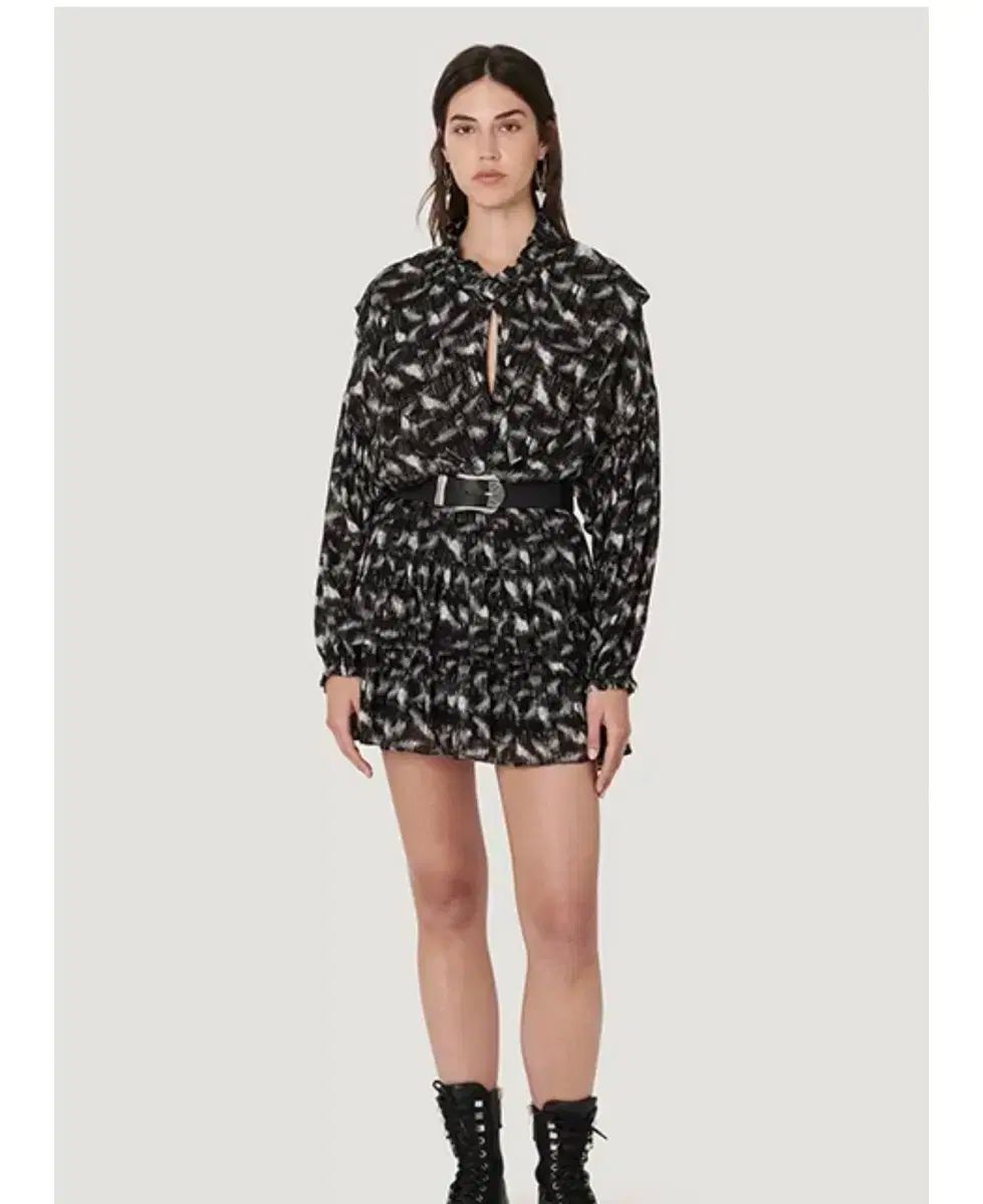 イロ iro ONE PIECE 36