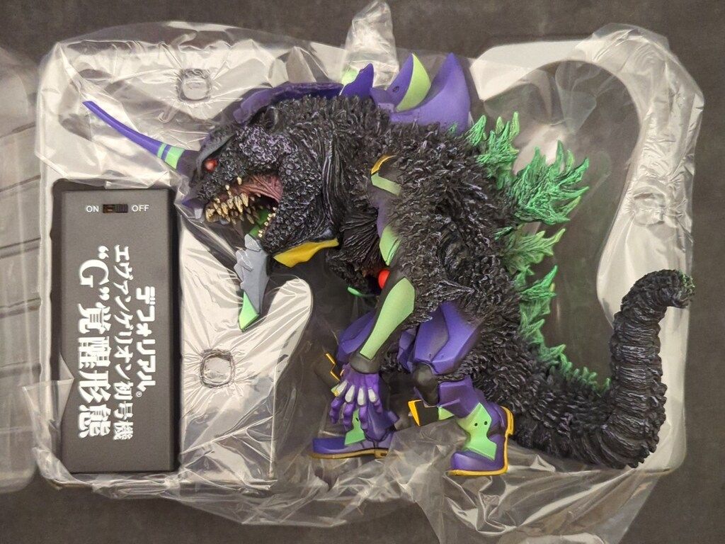 エクスプラス デフォリアル エヴァンゲリオン初号機 G覚醒形態 限定版