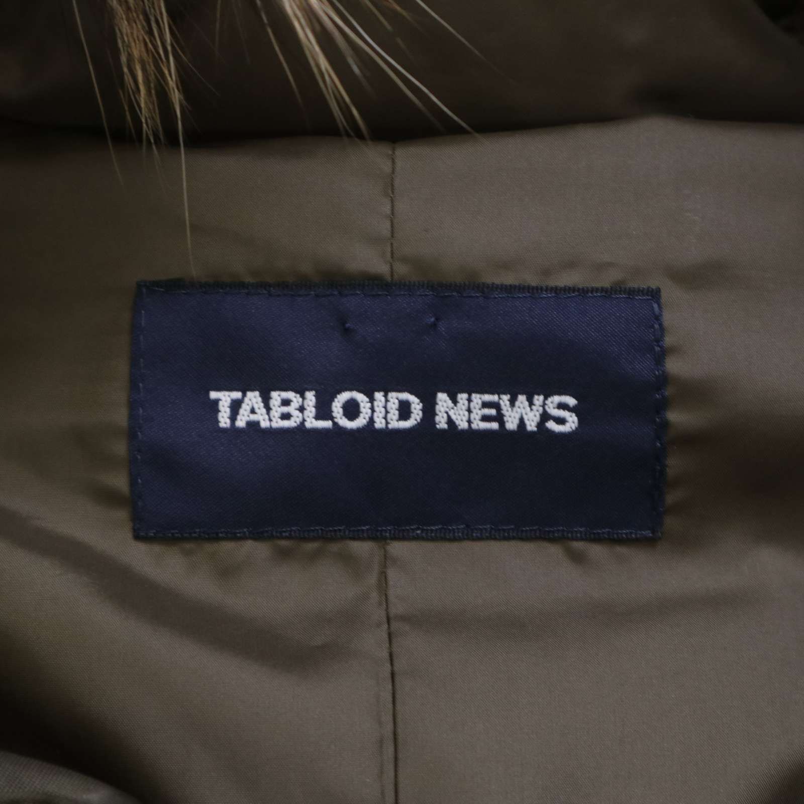 新品未使用 ダブロイドニュース TABLOIDNEWS ジーンズ ニューバランス 