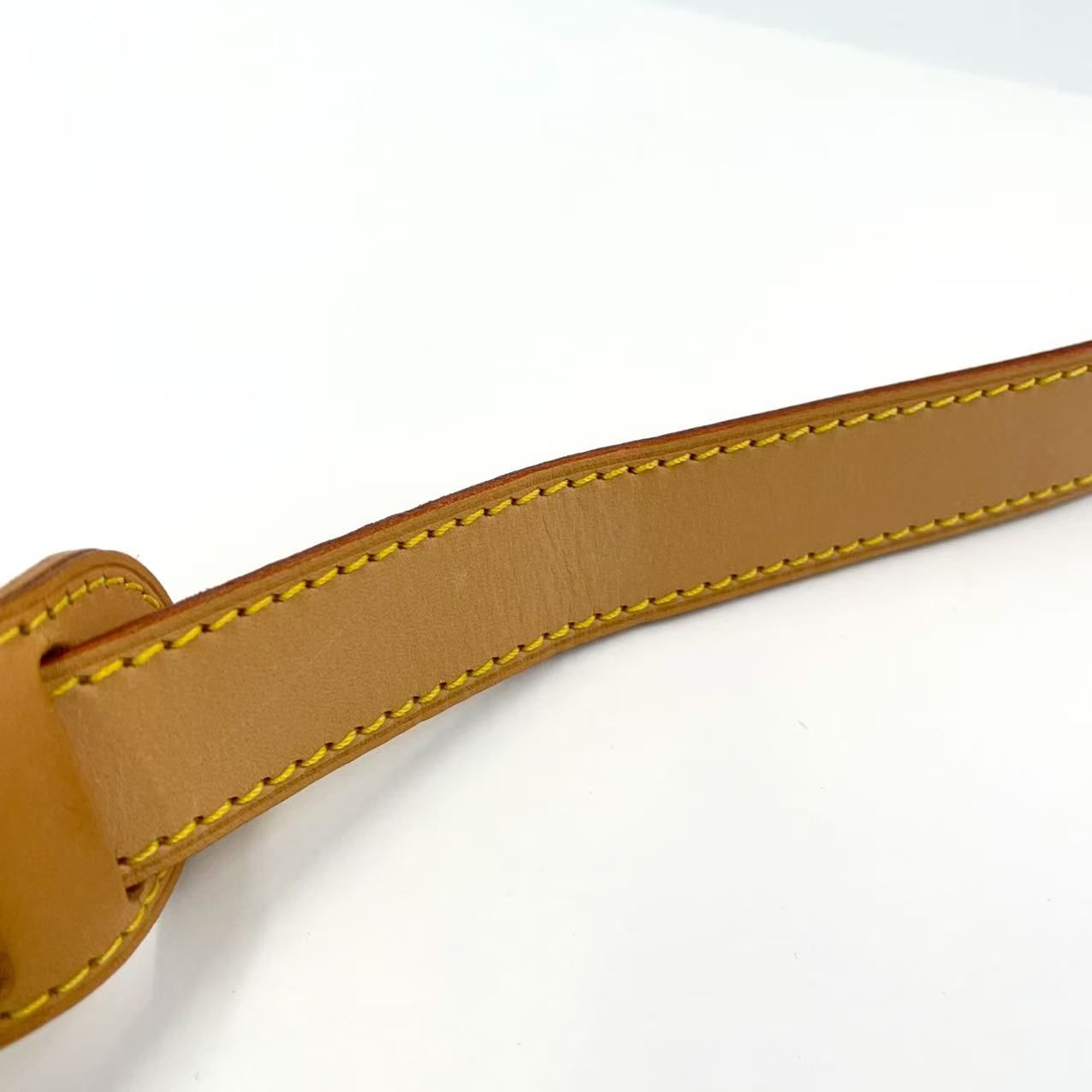  LOUIS VUITTON ショルダーストラップ レザー ベージュ ゴールド J 00145 その他 小物