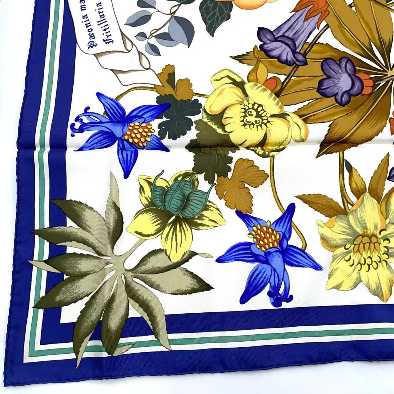  HERMES カレ90 ヘラスの花 シルク マルチ スカーフ マフラー 小物