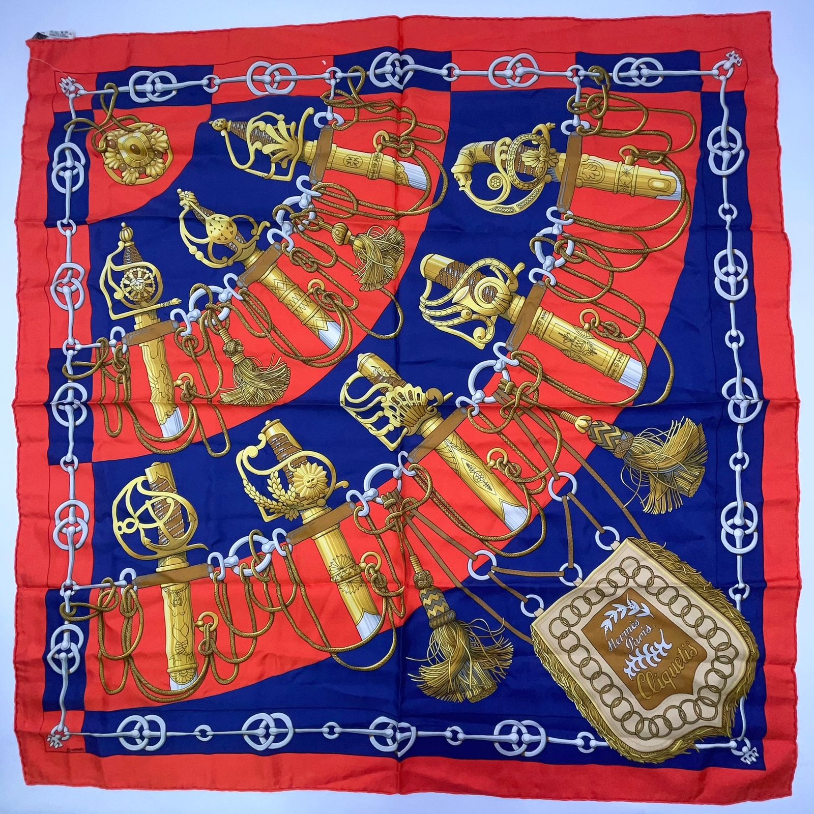 HERMES カレ90 シルク ネイビー×レッド スカーフ