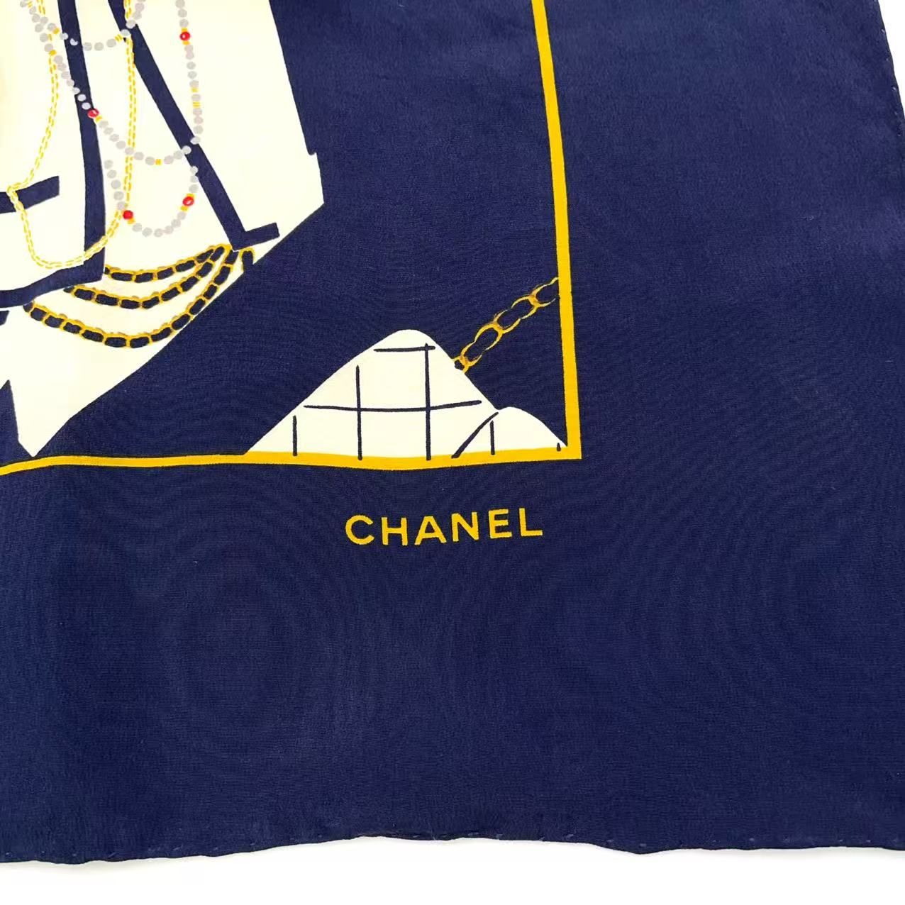 高品質！ HERMES マトラッセ柄 シルク ネイビー スカーフ セール商品再値下げ中。