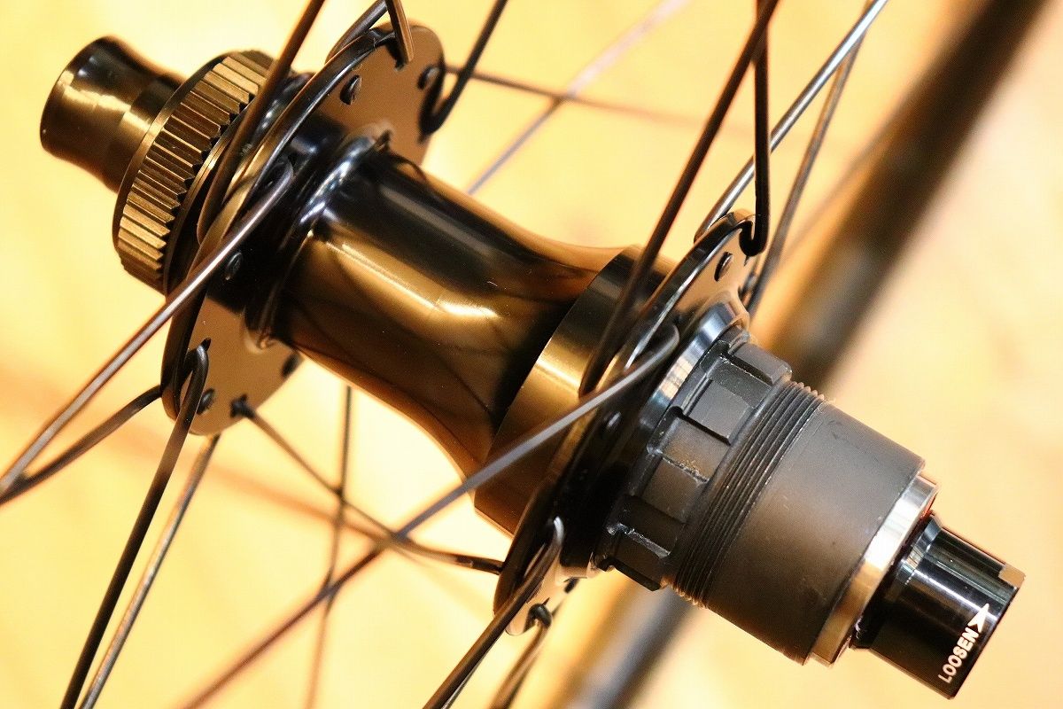 DT SWISS R470 DB アルミ チューブレスレディ ホイールセット スラム