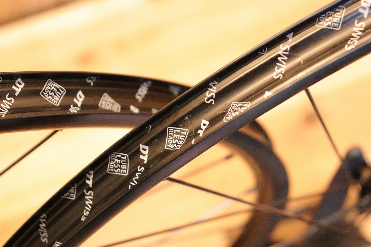 DT SWISS R470 DB アルミ チューブレスレディ ホイールセット スラム
