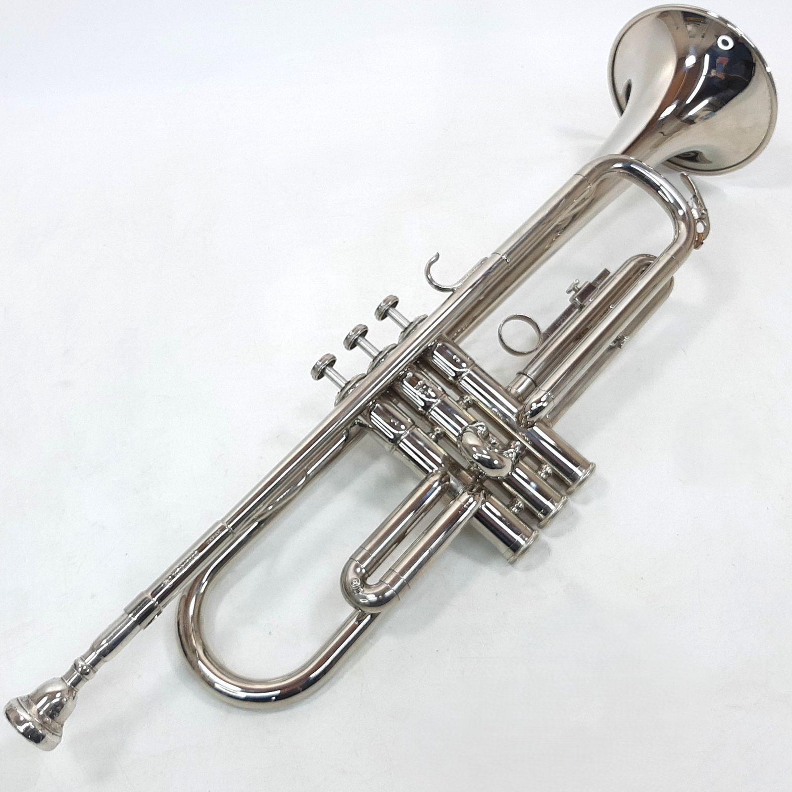 ヤマハ YTR 136 トランペット 管楽器 YAMAHA マウスピース ハードケース付き 135643