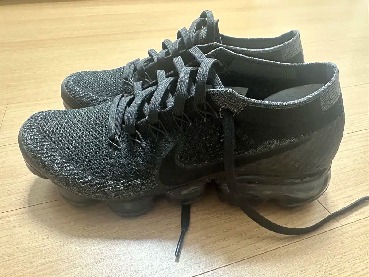 250 W ナイキ エア ヴェイパーマックス フライニット トリプル ブラック 2 0