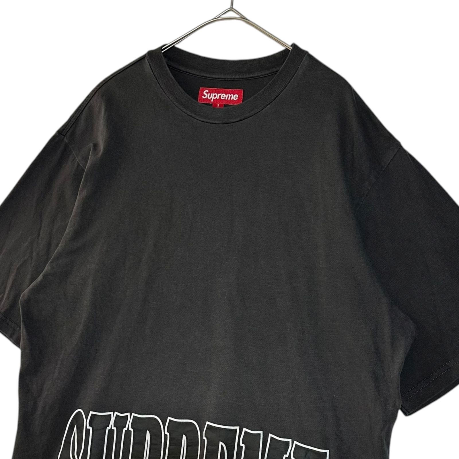 SUPREME(シュプリーム) 25AW Cracked Stretch S/S Top ロゴ プリント T 