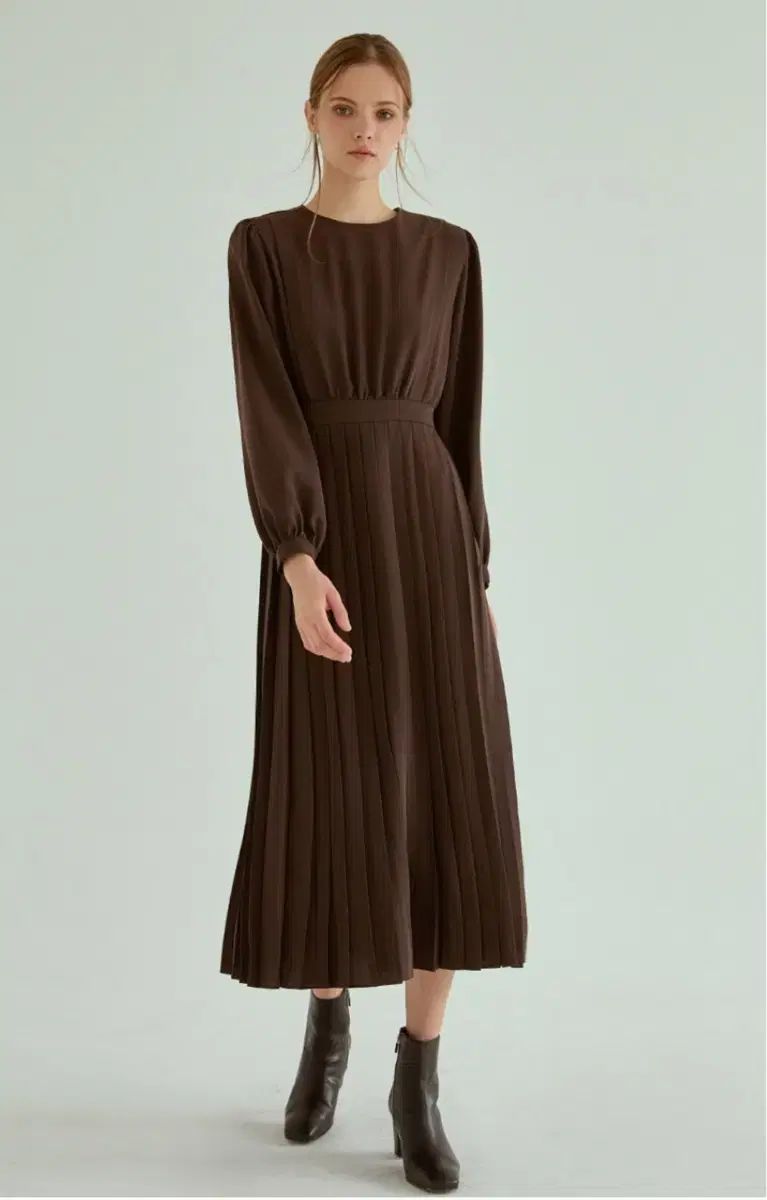 リエル プリーツ ONE PIECE ブラウン