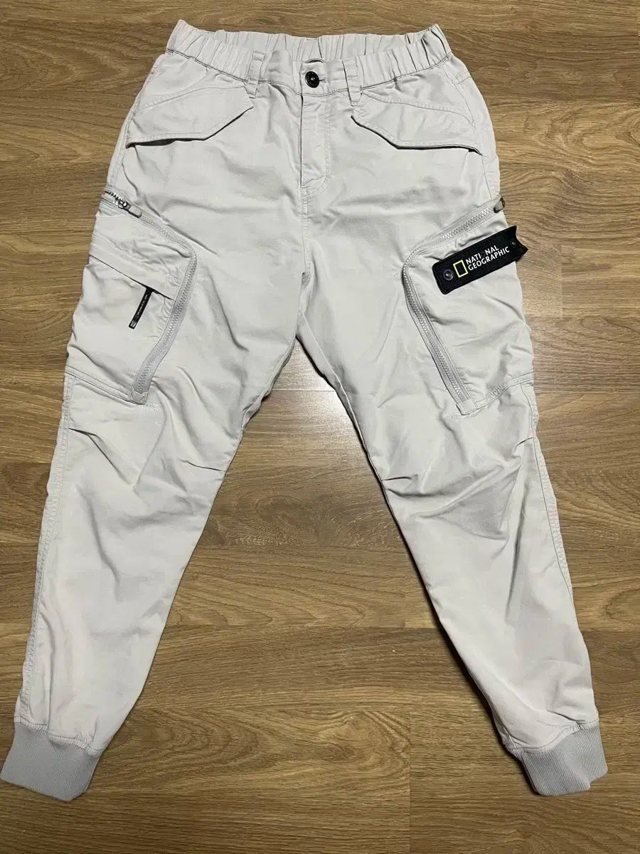 ナショナルジオグラフィック カーゴ ズボン サイズ71