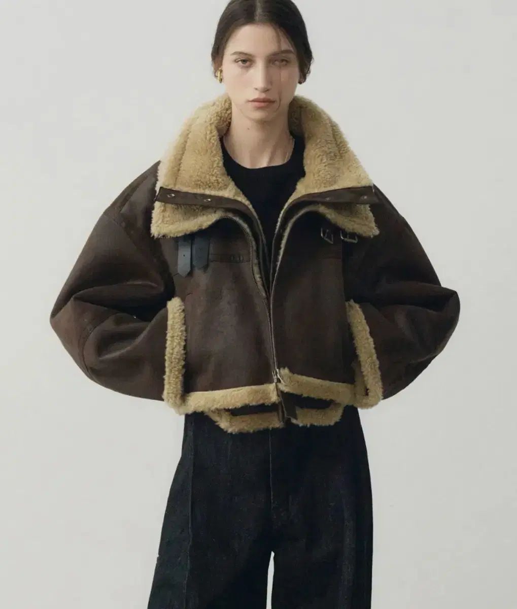ノイア クロップド レイヤード Shearling ジャケット