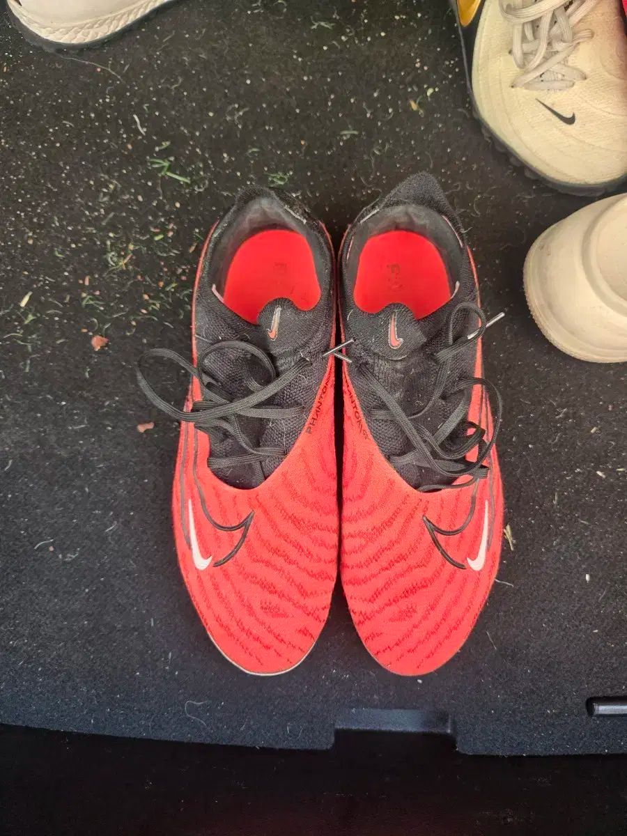 ナイキ ファントムGX 1 エリートAG 250