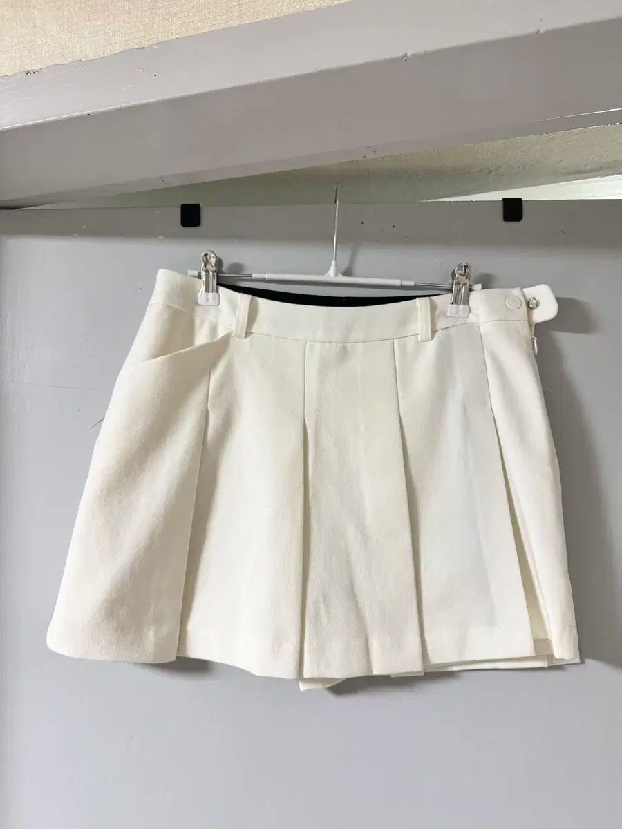 フットジョイ スカート 70 タグのみ外した キュロットスタイル
