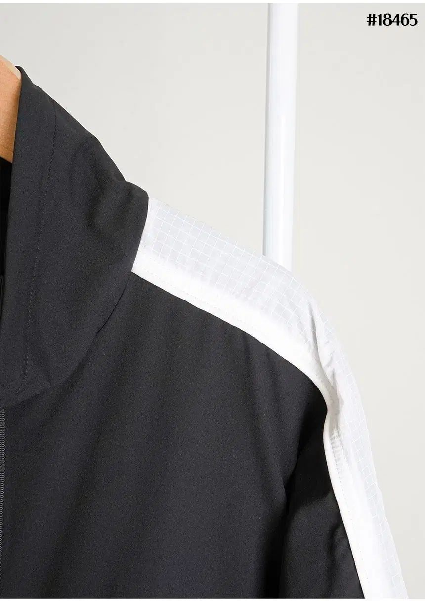 ストレッチ ウィンドブレーカー