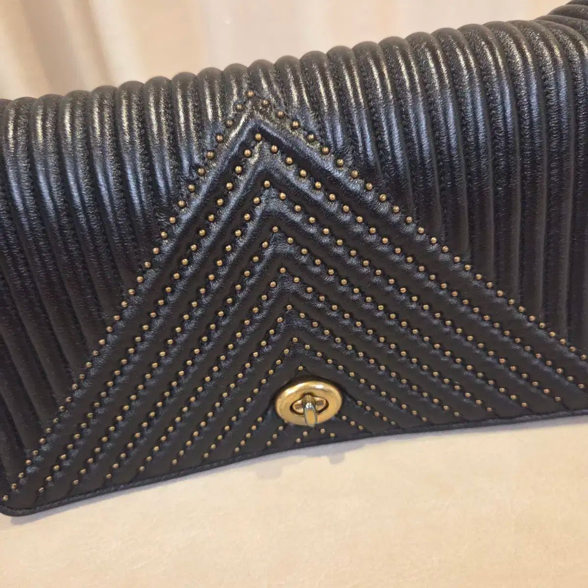 COACH ディンキー スタッズ チェーン クロスバック