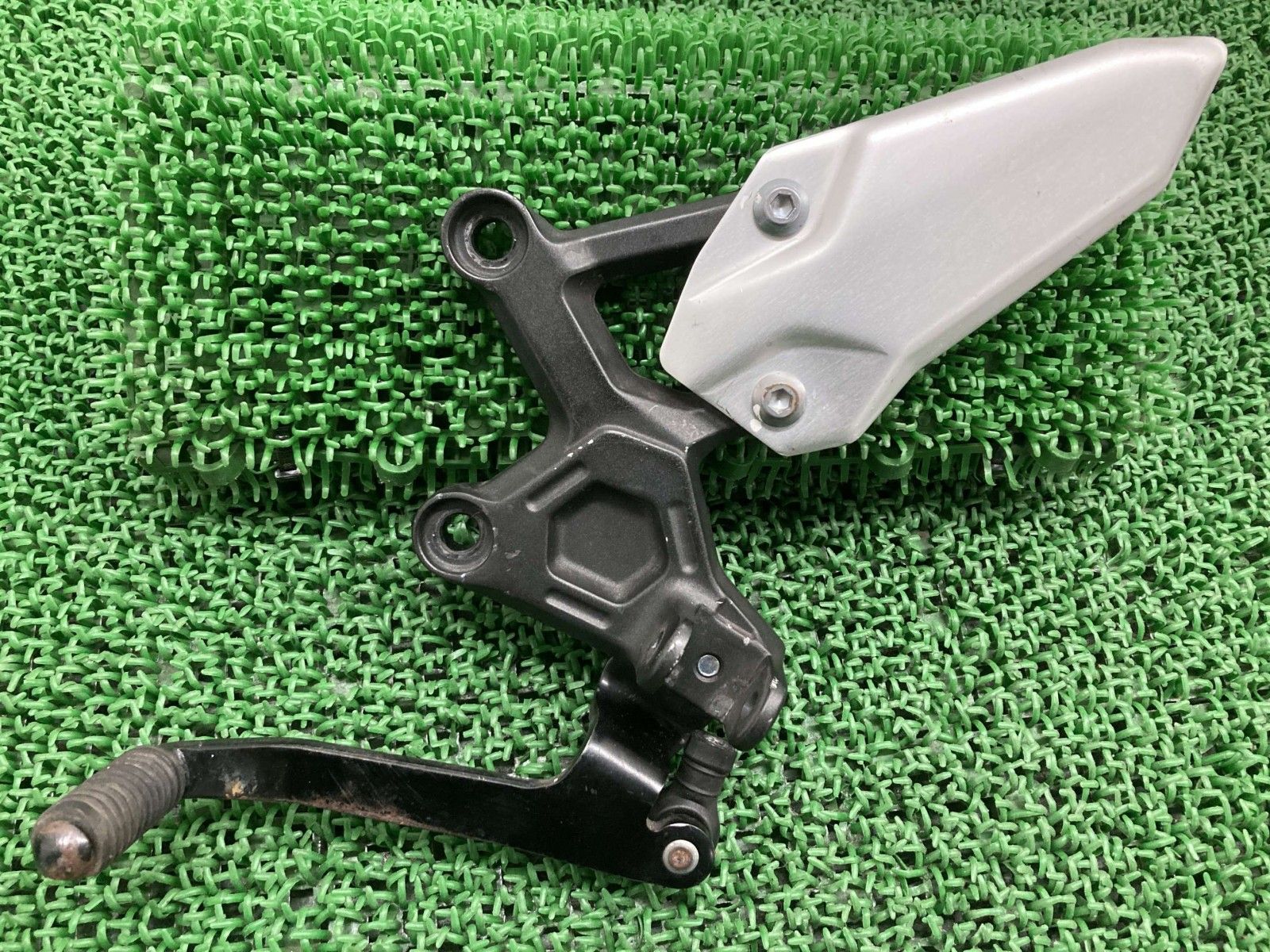 ZX-25R ステップ 左 SKT カワサキ 純正 バイク 部品 ZX250E シフト