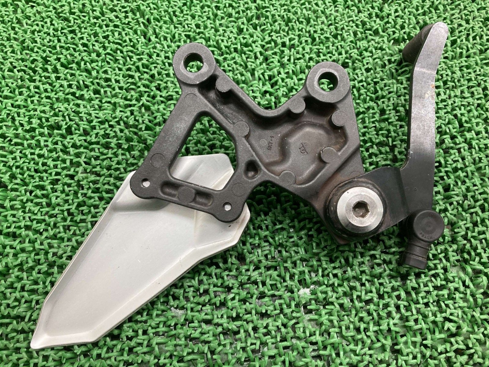 ZX-25R ステップ 左 SKT カワサキ 純正 バイク 部品 ZX250E シフト