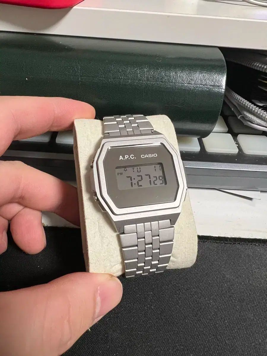 APC CASIO A 1000 時計 P C