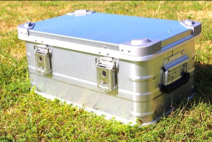 スタッキング アルミコンテナボックス 30L ガレージ収納箱 コンテナボックス キャンプギア収納箱 トランクボックス アウトドアコンテナボックス スタッキングボックス アウトドアギアボックス 道具箱 工具箱