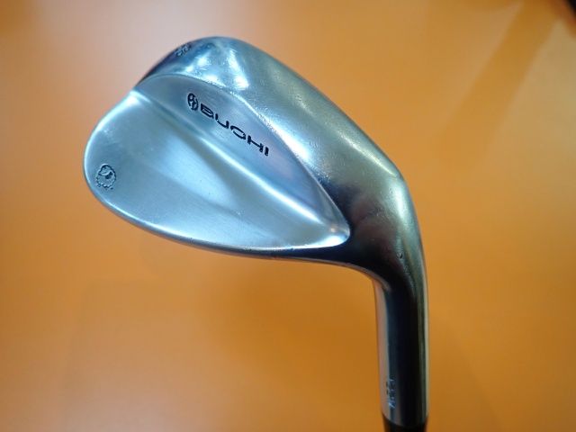 ウェッジ フソウドリーム BUCHI T 22 W AMT TOUR WHITE R 300 58 6305