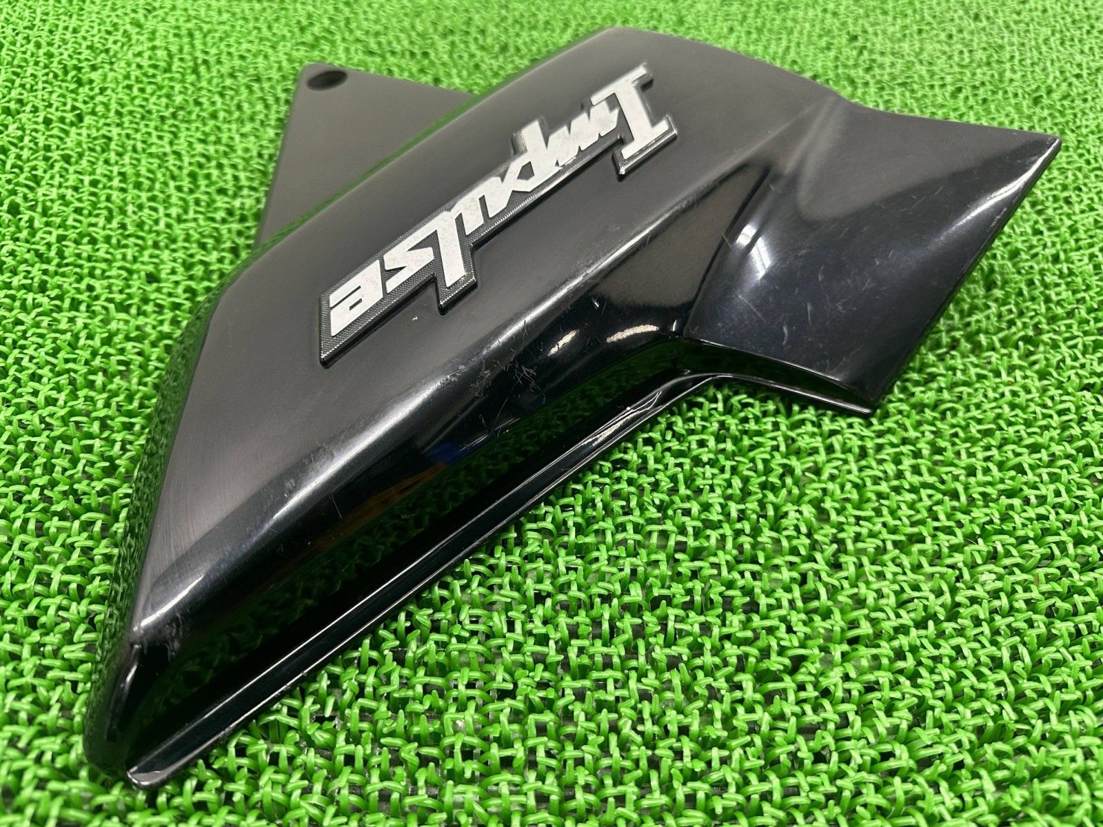 GSX400インパルス サイドカバー 左 黒M 23E0 スズキ 純正 GK79A 