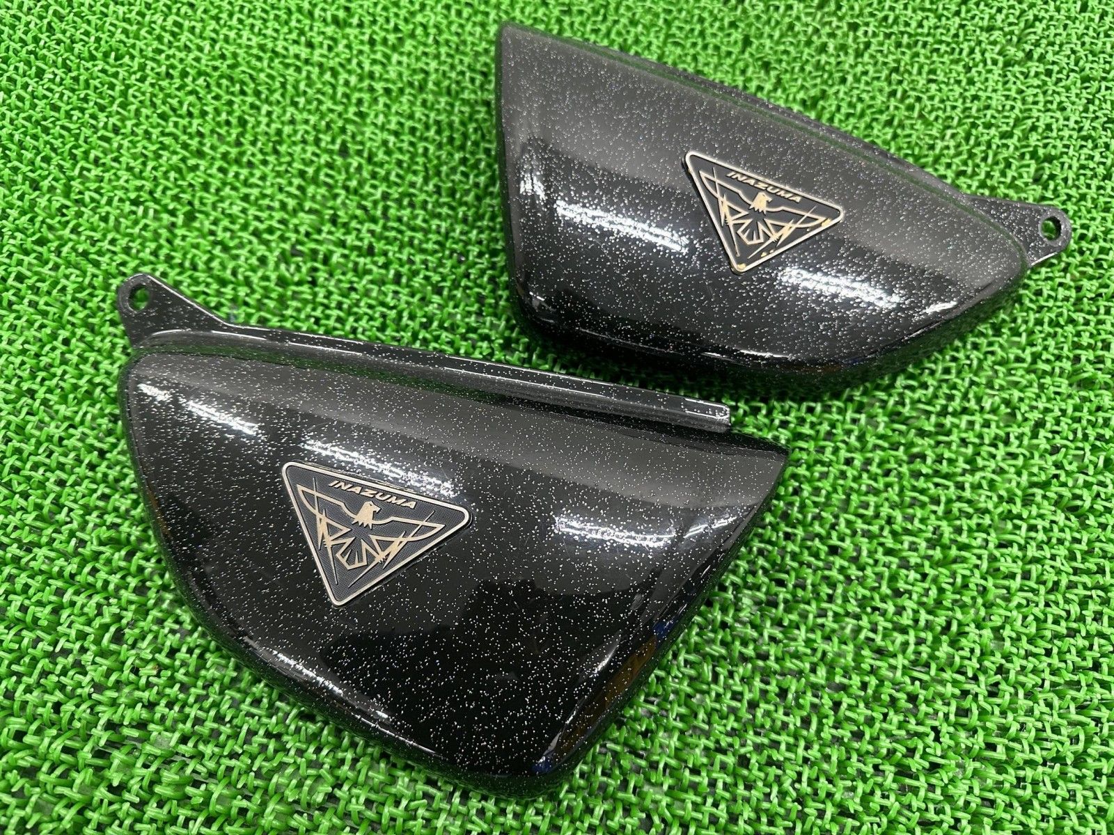 イナズマ400 サイドカバー 左右 03 F 0 スズキ バイク 部品 GK 7 BA ペイント済み サイドカウル コケキズ無し cZ