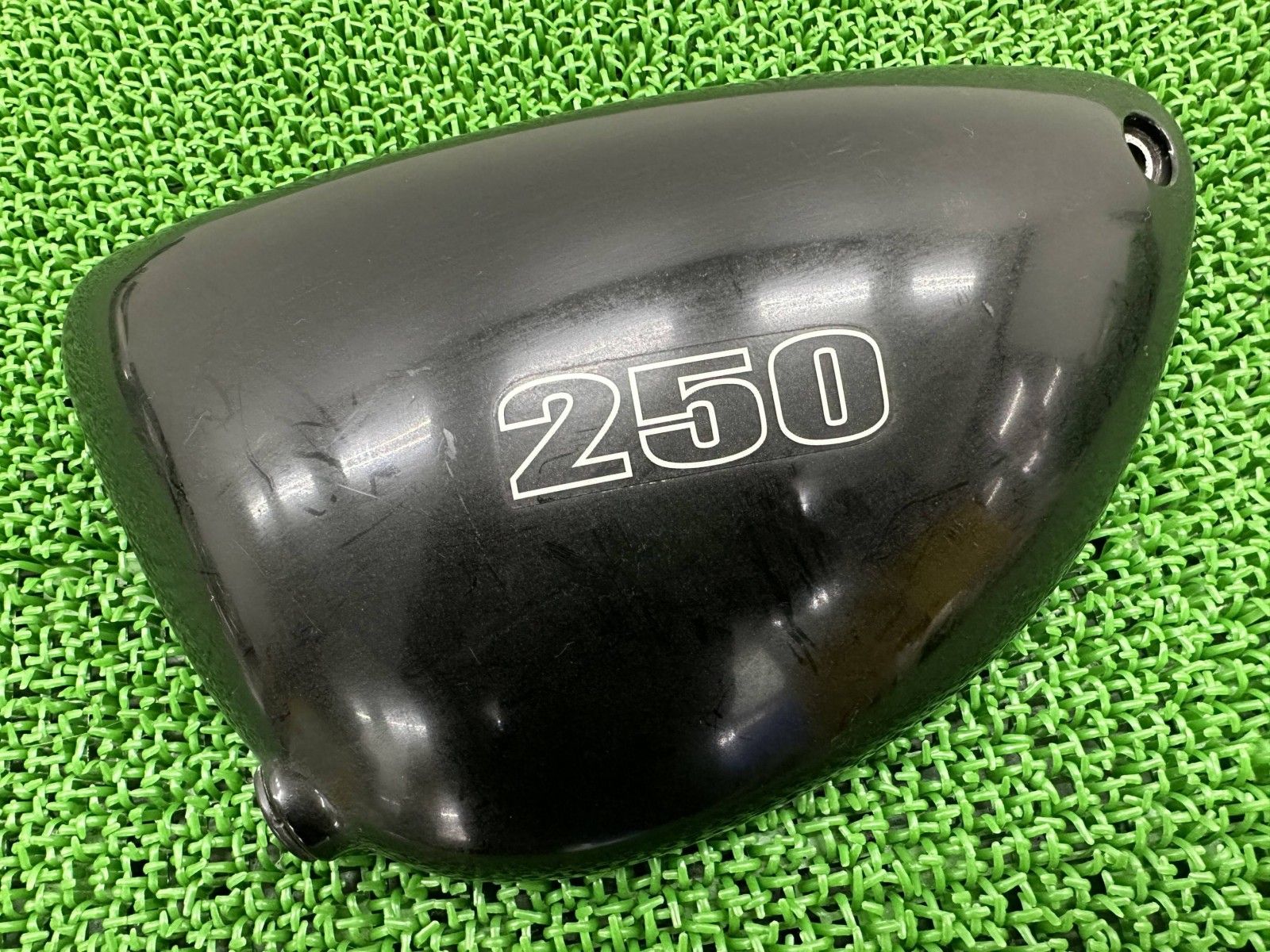 グラストラッカー サイドカバー 左 黒 25 D 0 スズキ NJ 47 A ビッグボーイ グラトラ コケキズ無し 割れ欠け無し Rh