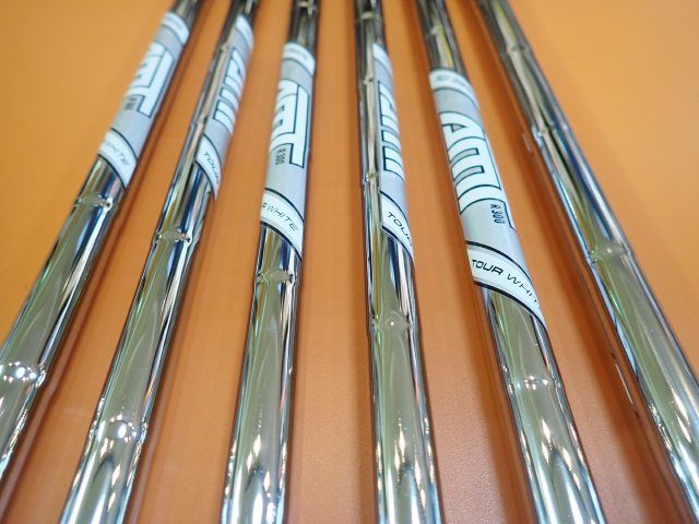 アイアンセット フソウドリーム BUCHI MT301/AMT TOUR WHITE/R300/26