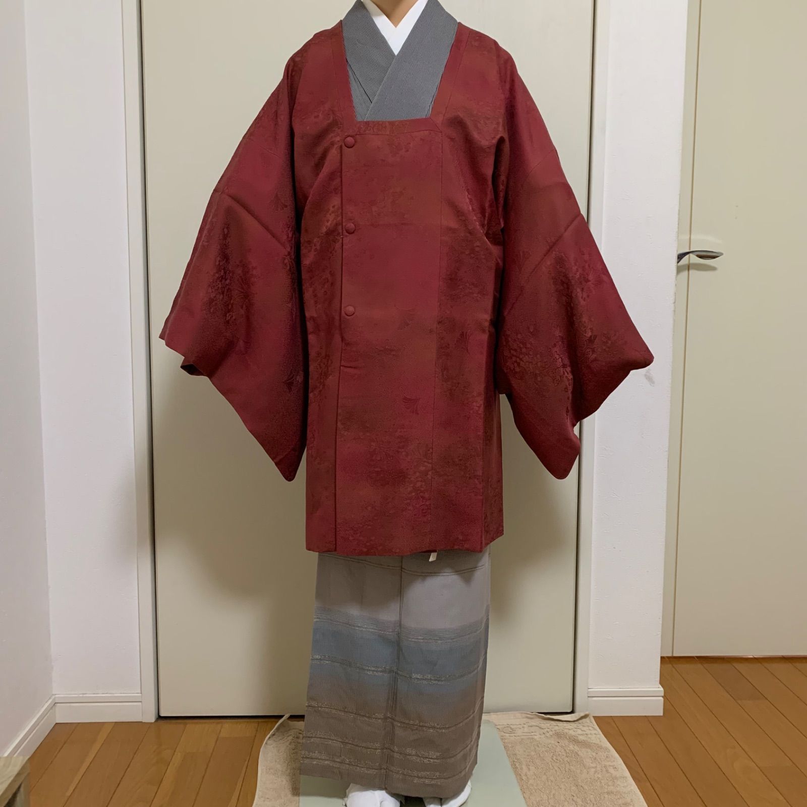 R 1481 和装コート 道行コート 裄70センチ 身丈 背 86センチ 絹 レディース 着物用