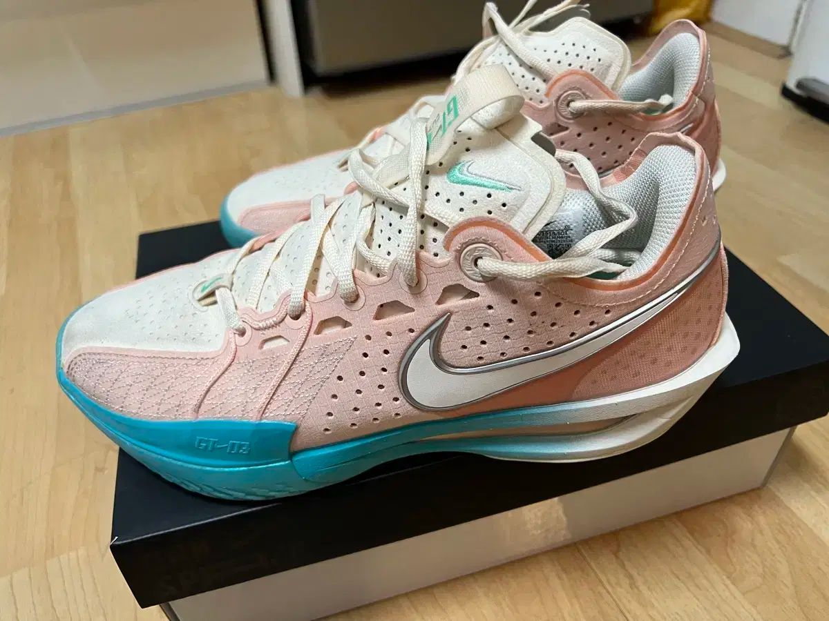 ナイキ GTカット3 EP ピンク 260mm