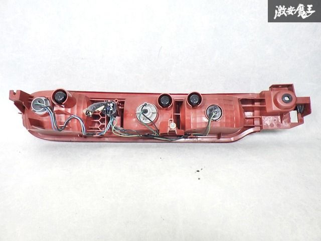 保証付！ 即発送！】日産 純正 Z12 キューブ テールライト