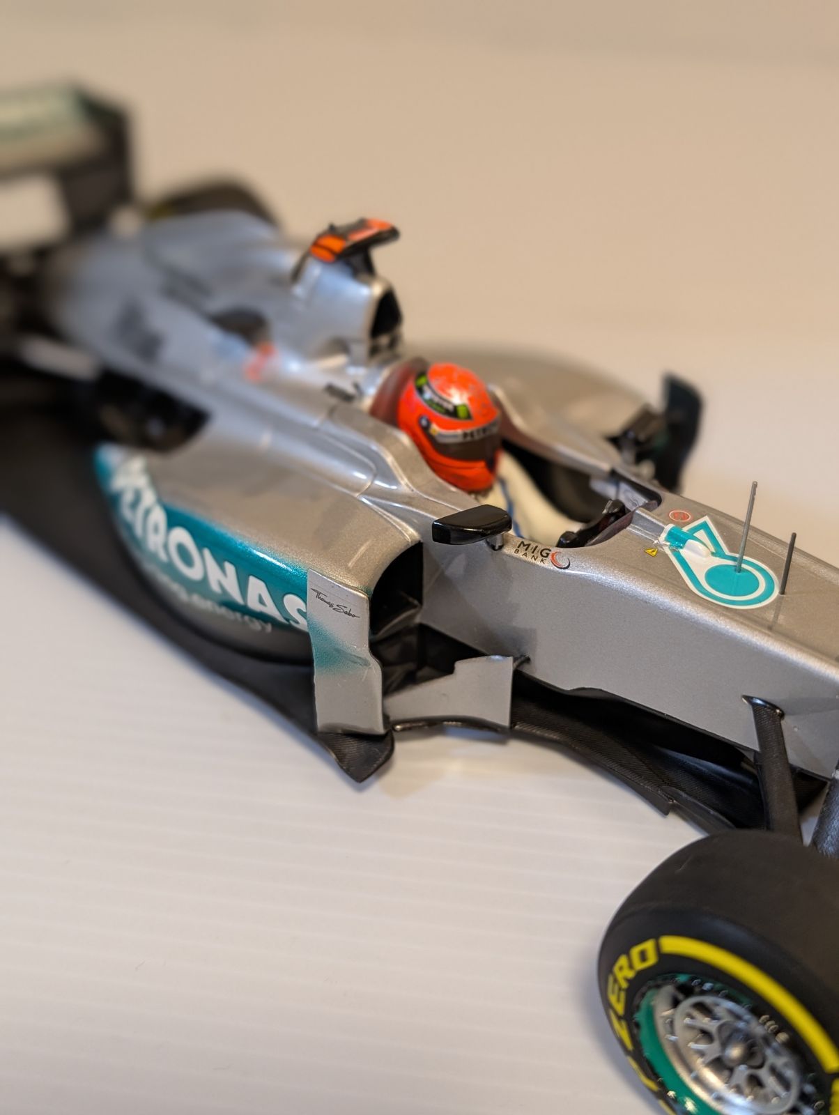 ラストイヤー1/18ミニチャンプスメルセデスGP W03 ミハエル