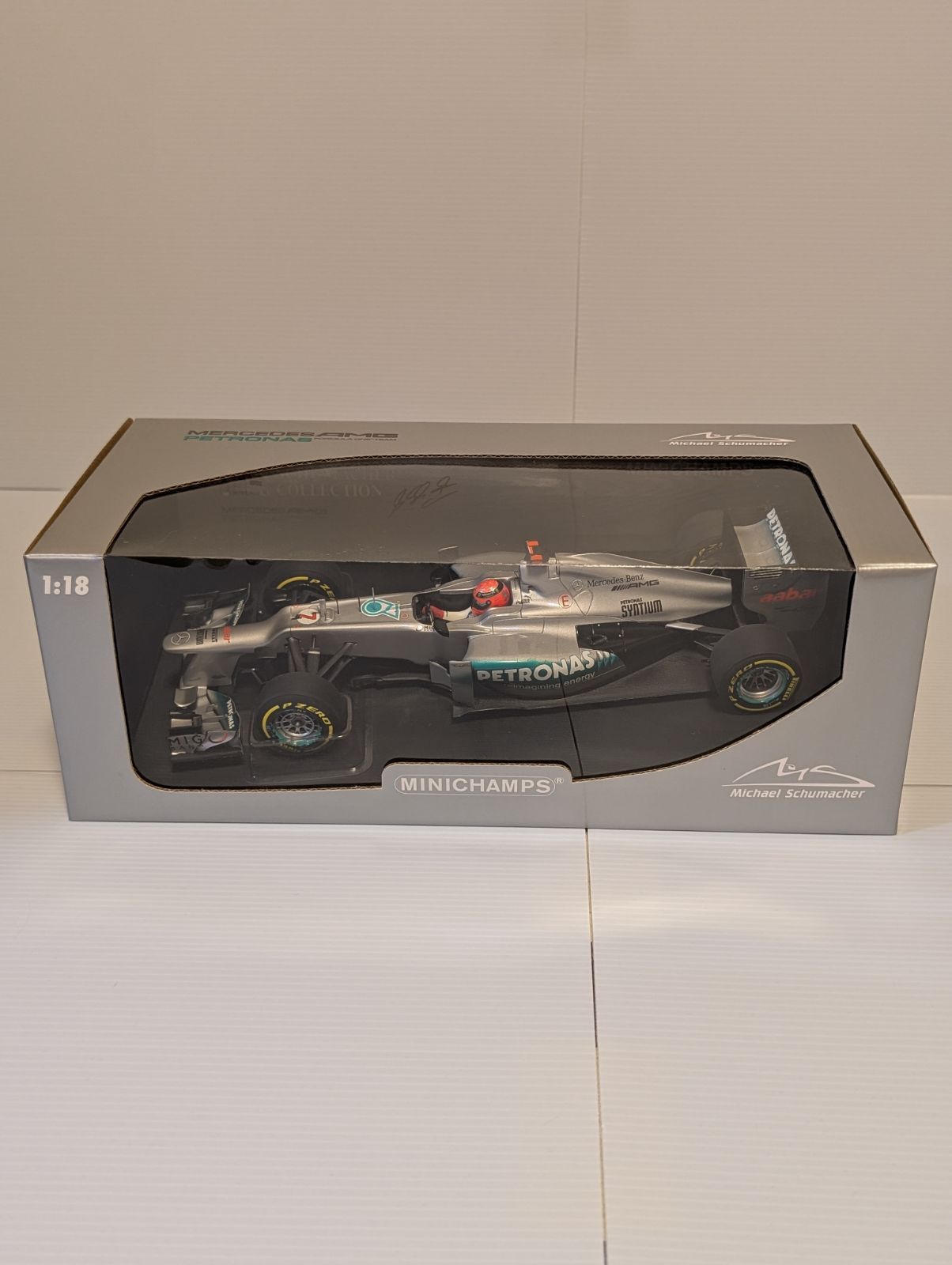 ミニチャンプス1/43メルセデスAMGW03 M.シューマッハ F1ラストレース ミニチャンプス1/43メルセデスAMGW03 M.シューマッハ F1ラストレース