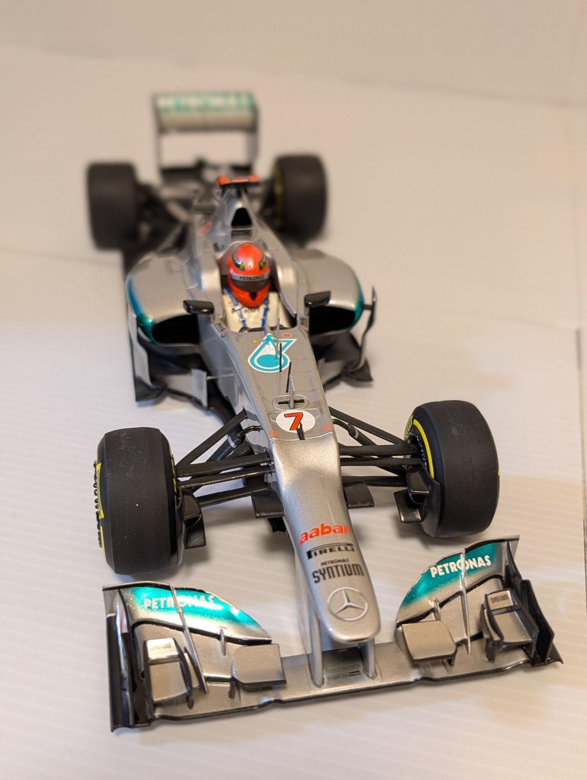 ラストイヤー1/18ミニチャンプスメルセデスGP W03 ミハエル