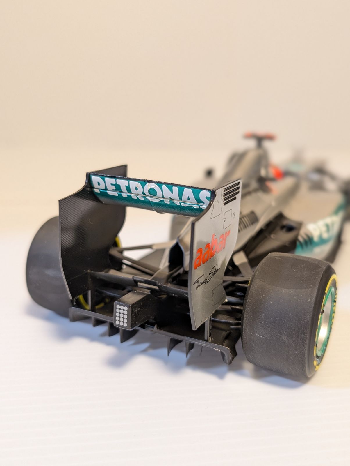 ラストイヤー1/18ミニチャンプスメルセデスGP W03 ミハエル