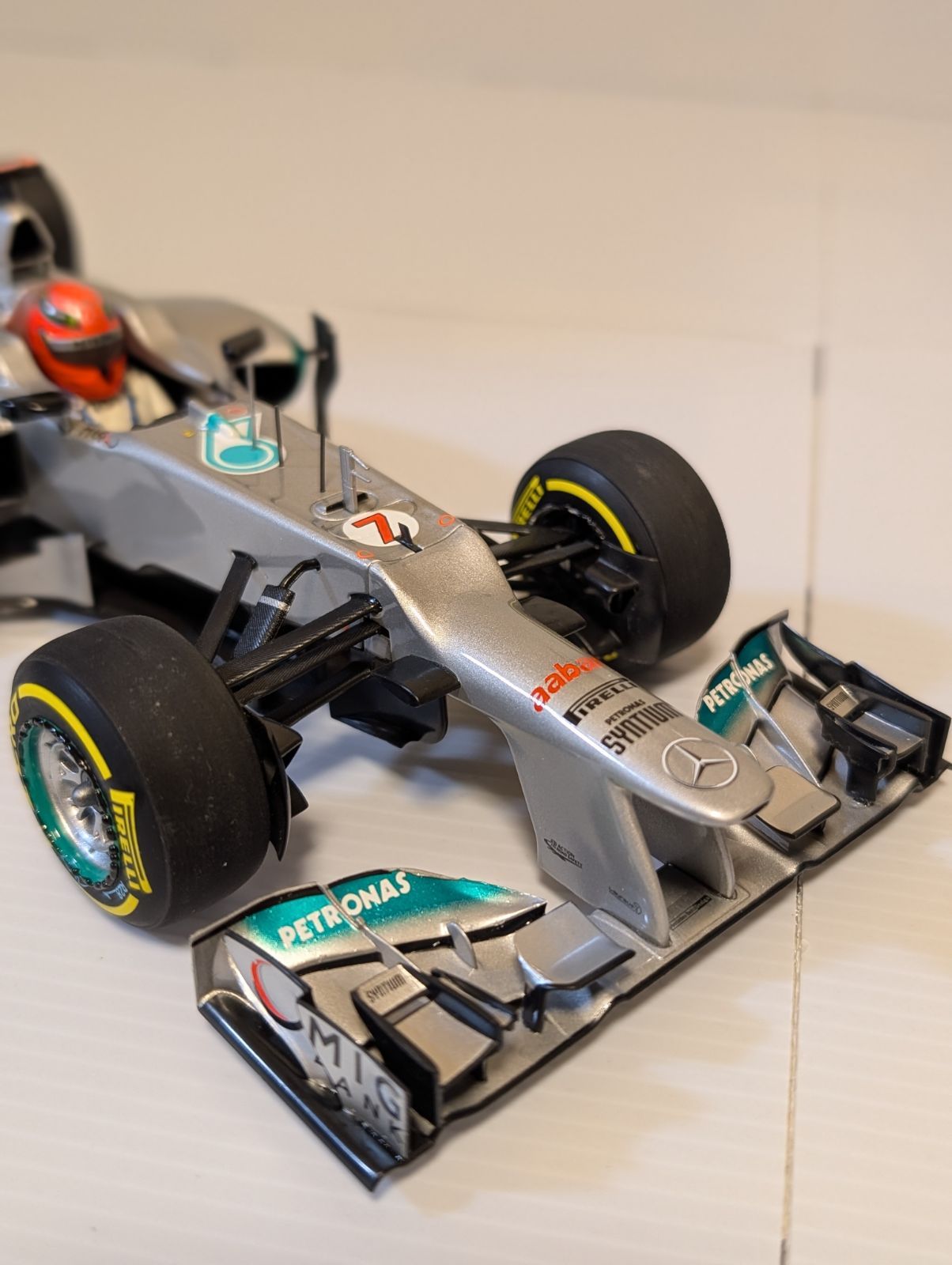 ラストイヤー1/18ミニチャンプスメルセデスGP W03 ミハエル