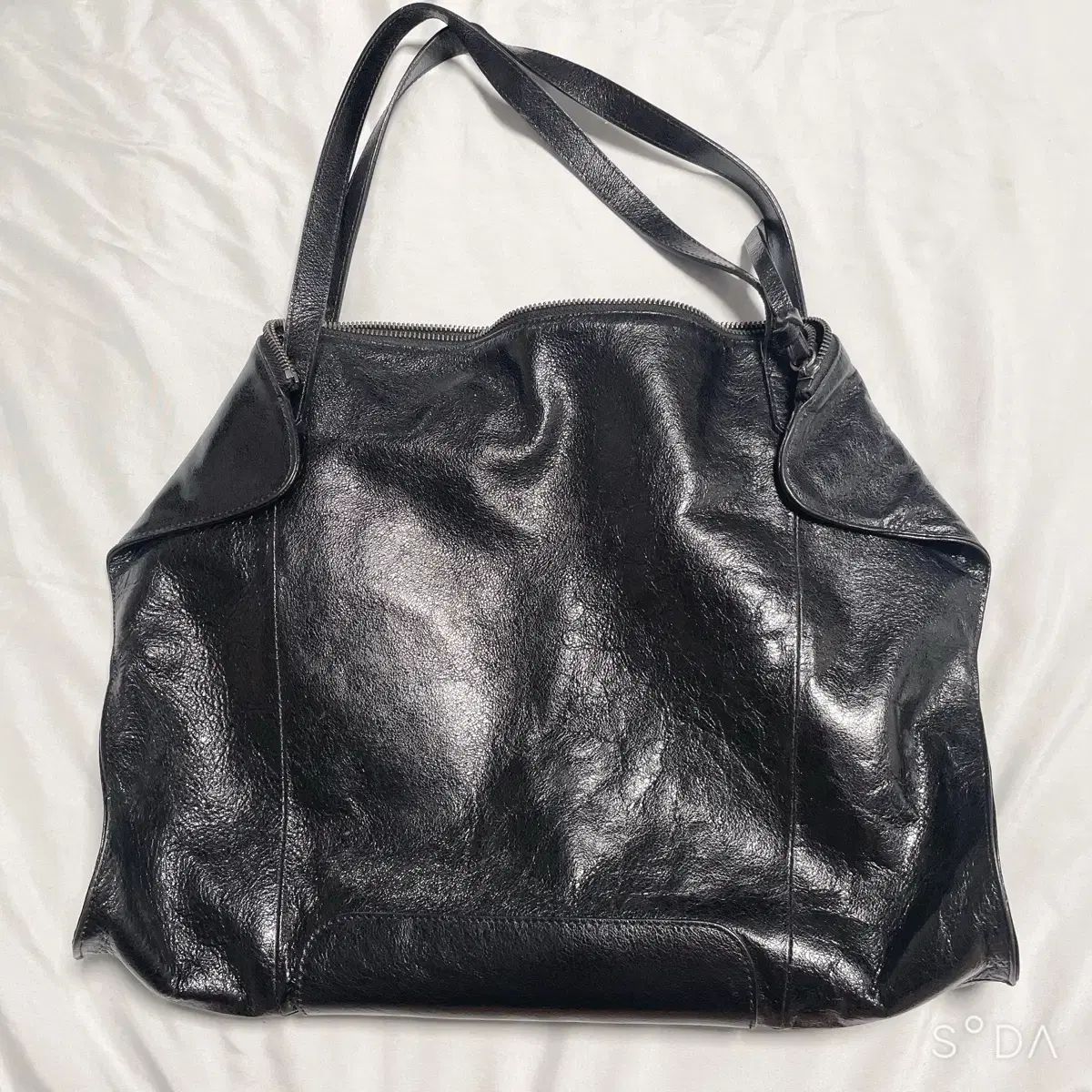 スアスティ ムン スアTシャツ ショルダーバッグ