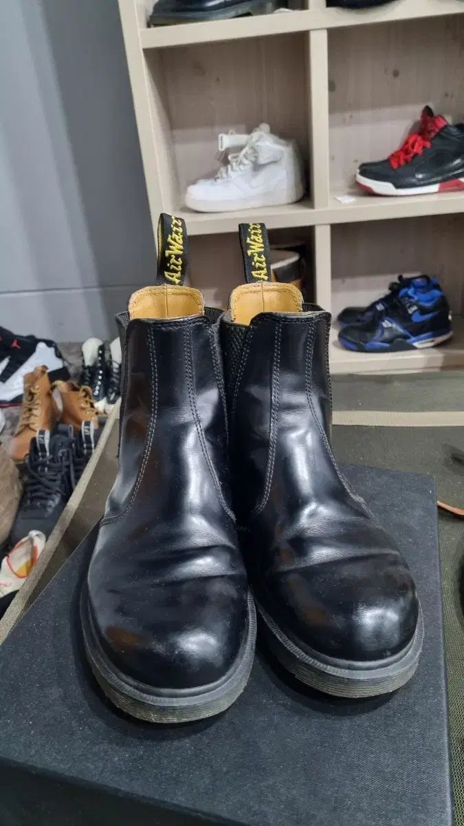 DR MARTENS 黒色 チェルシーブーツ 255 size