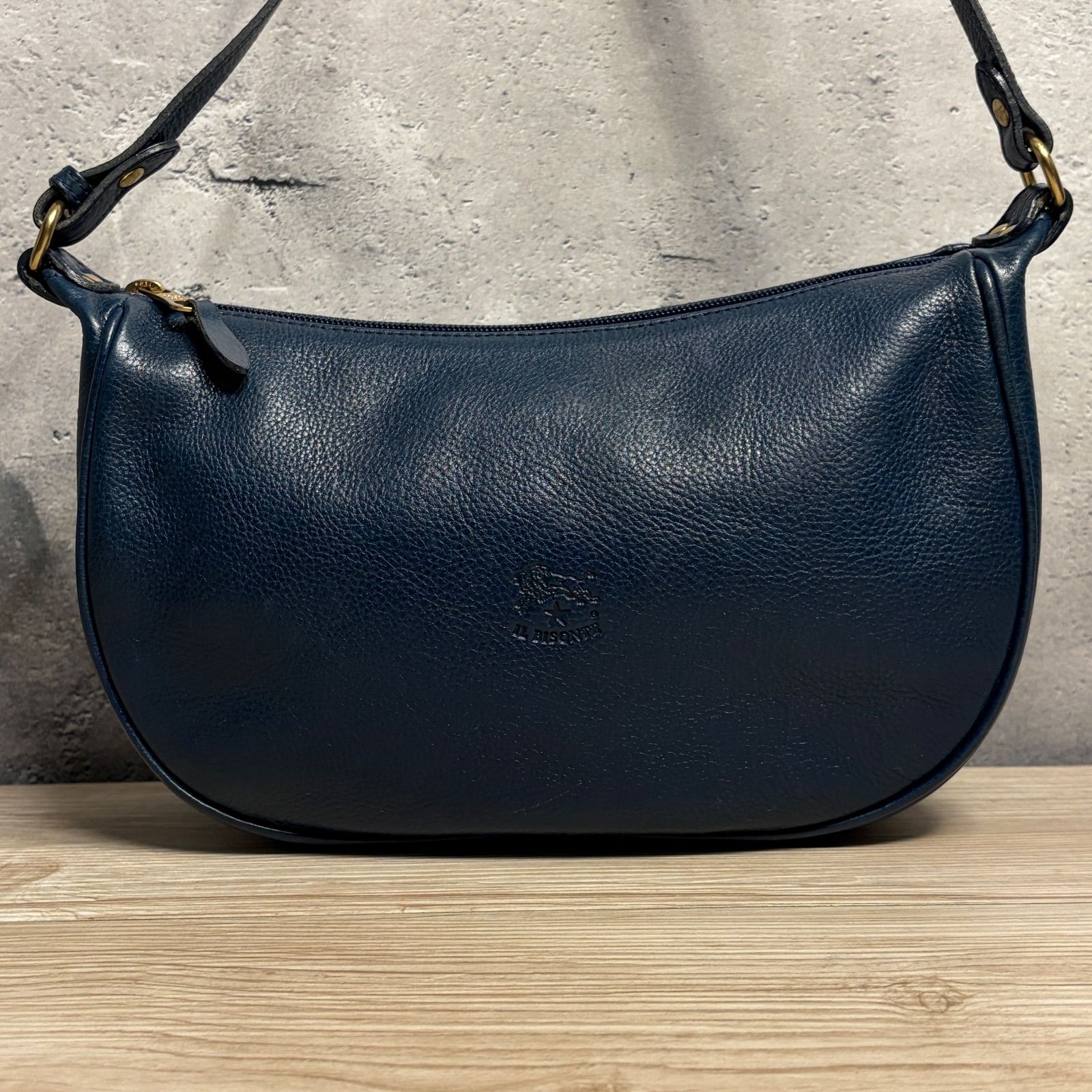 ✨IL BISONTE イルビゾンテ ショルダーバッグ ハーフムーン レザー 
