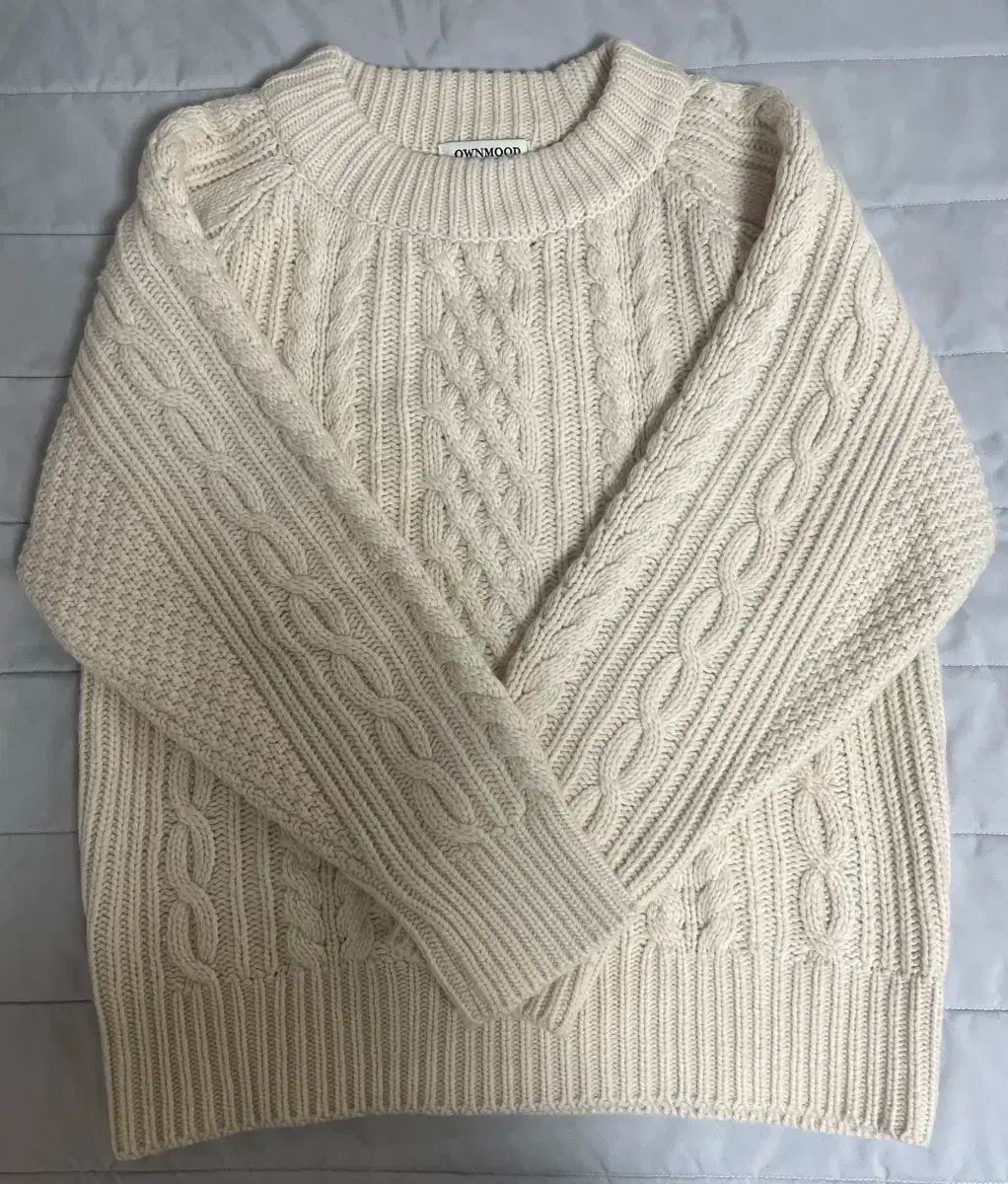 オンムード キャロル ケーブル ニット アイボリー
