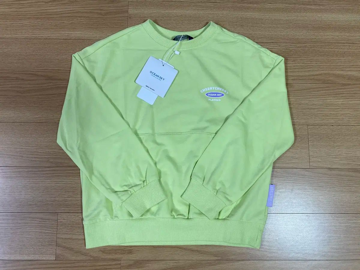 バックプリント スウェット マン 130