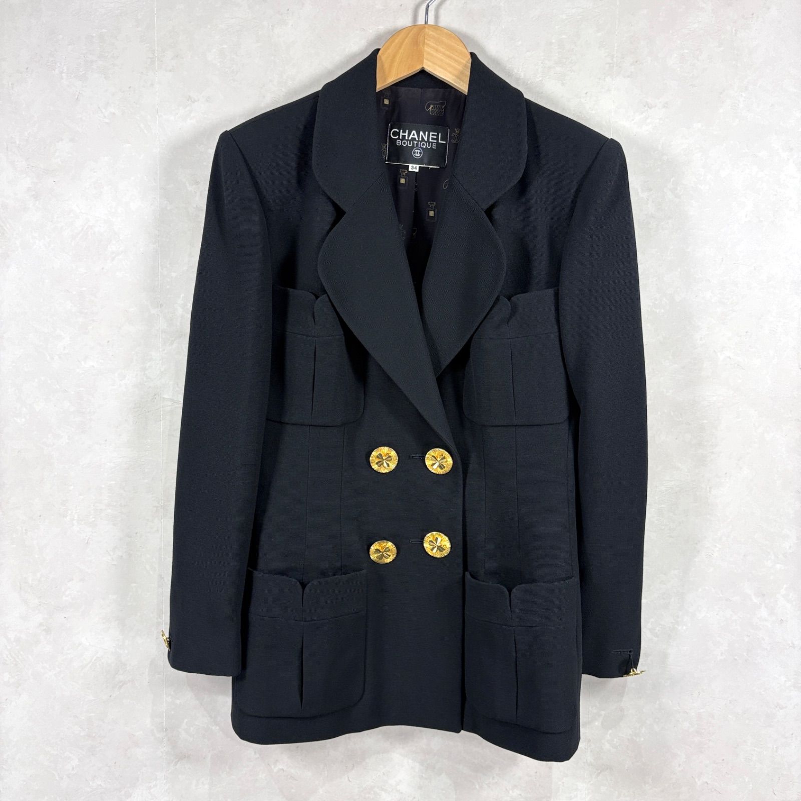 90s CHANEL ヴィンテージ シャネル 香水 ロゴ 裏地 クローバー 金ボタン スカート スーツ セットアップ ダブルジャケット ブラック