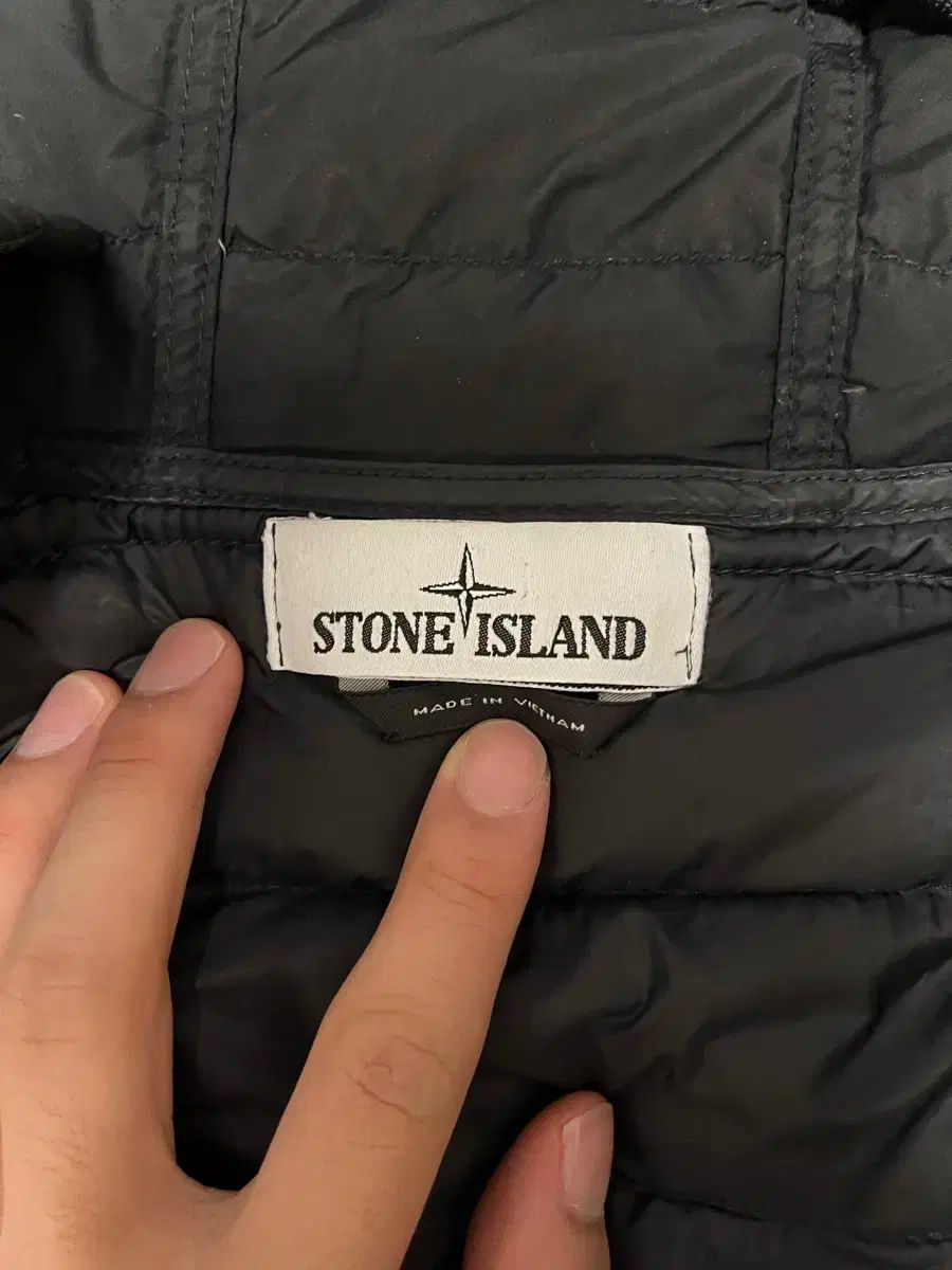 21fw ストーンアイランド 軽量ダウン