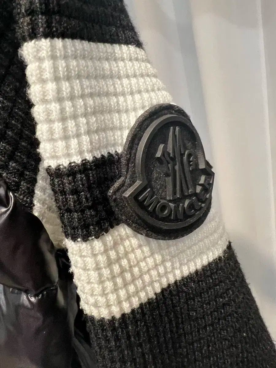 3 MONCLER モンクレール ビックロゴ きム·ヒョヌ ニットダウン ブラック