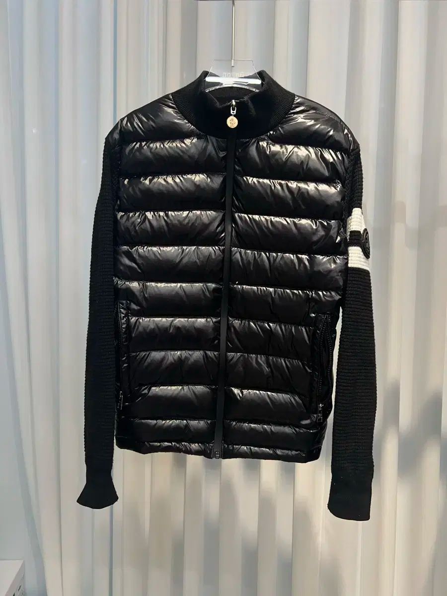 3 MONCLER モンクレール ビックロゴ きム·ヒョヌ ニットダウン ブラック